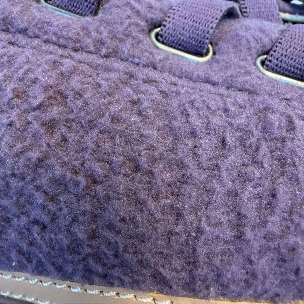 Revitalign Malibu Teddy Fleece Sneakers Orthotic Slip On Purple Sz 9 D Wide EUC